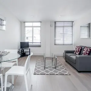 Roomspace Serviced - River House Londres